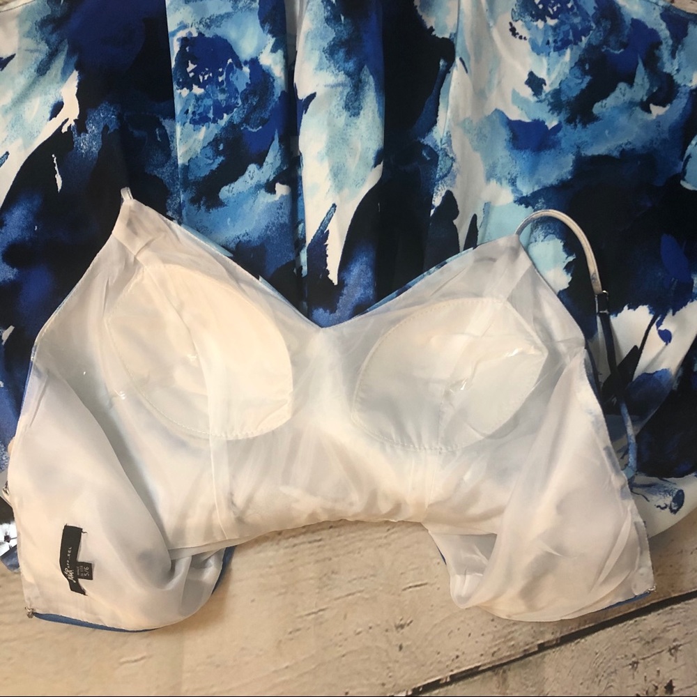 Floral Patterned Dress - Picture 4 of 12